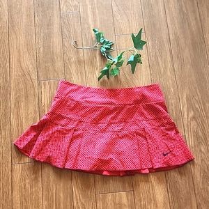 Niki red skirt